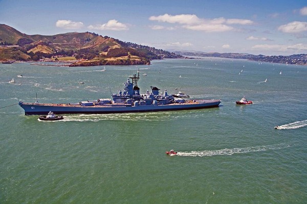 超艇算什么？60萬租下270米美國超級戰(zhàn)列艦