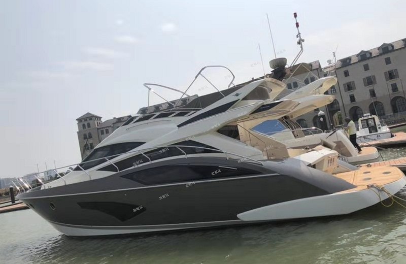 美國進(jìn)口52尺游艇 美國進(jìn)口52尺游艇