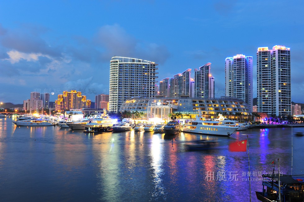 三亞鴻洲國際游艇會碼頭 三亞鴻洲國際游艇會碼頭