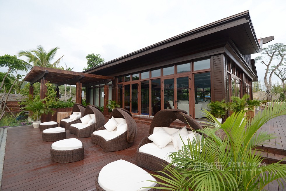 三亞亞龍灣游艇會碼頭 三亞亞龍灣游艇會碼頭