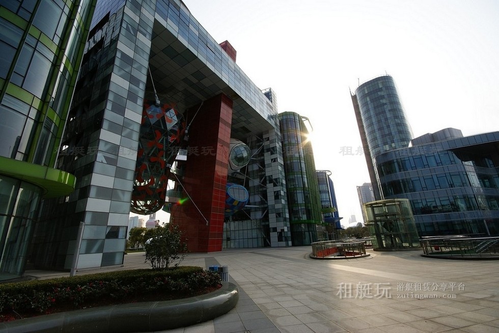 上海港國際客運中心碼頭 上海港國際客運中心碼頭